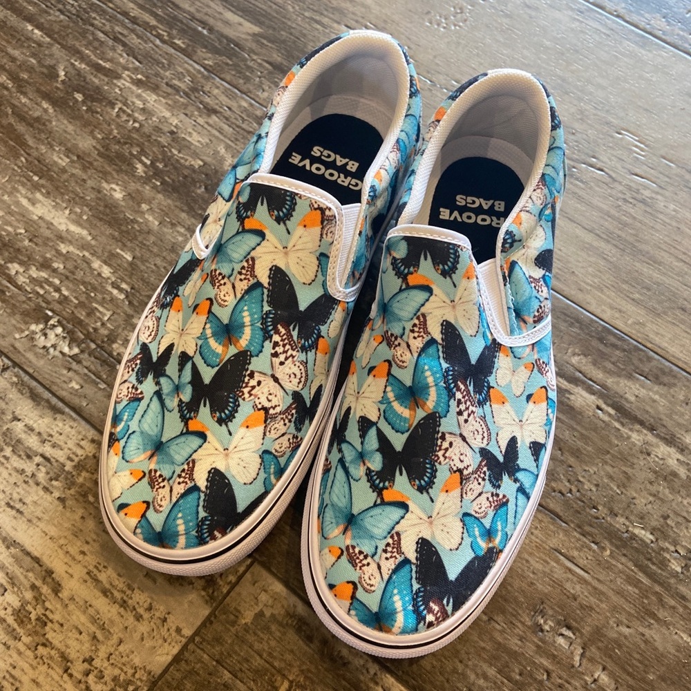 Groove Bags Slip On Shoes Butterfly Pattern Womens Size 8.5W. New No Box